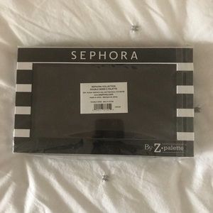 Set of 2 brand new large Sephora Z Palettes